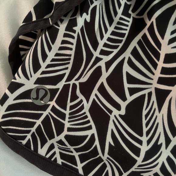 Lululemon shorts - Picture 2 of 3